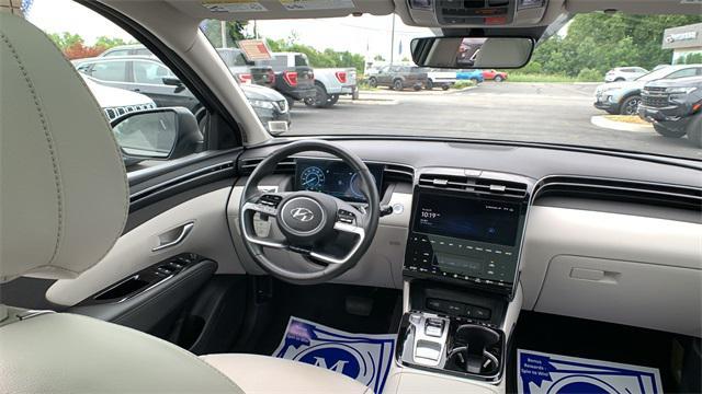 Photo of 2024 Amazon Gray Hyundai TUCSON Hybrid
