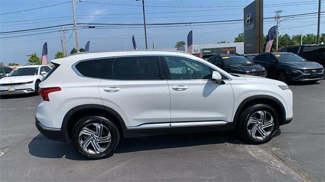 Photo of 2022 Quartz White Hyundai SANTA FE