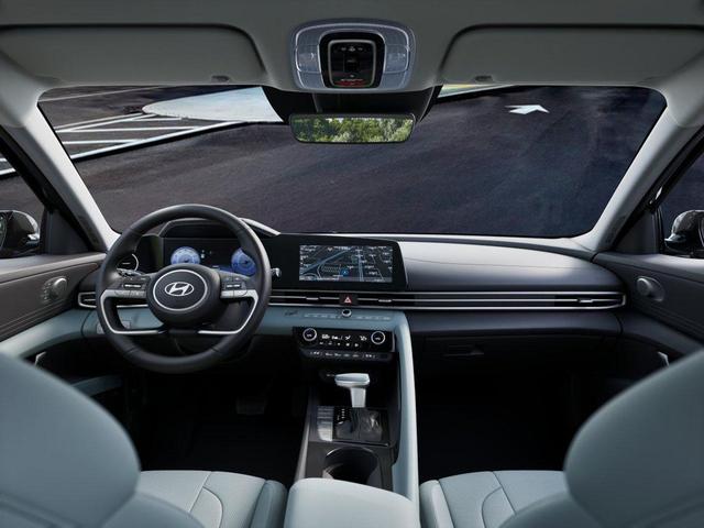 Photo of 2025 Abyss Black Hyundai ELANTRA HEV