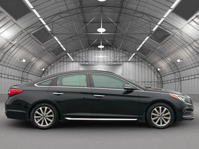 Photo of 2016  Hyundai SONATA