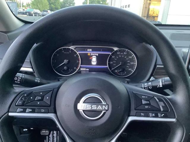 Photo of 2023 Black Nissan Altima