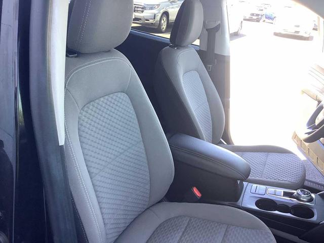 Photo of 2022 Agate Black Metallic Ford Escape