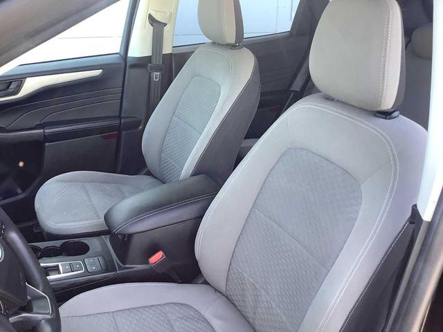 Photo of 2022 Agate Black Metallic Ford Escape