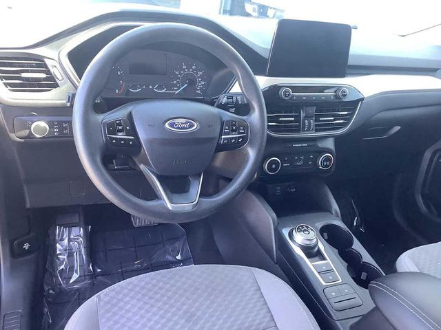 Photo of 2022 Agate Black Metallic Ford Escape