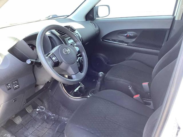 Photo of 2009 Super White Scion xD