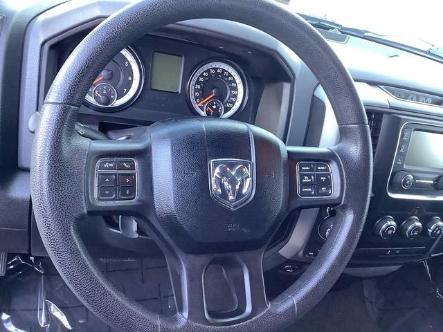 Photo of 2015 Bright Silver Clearcoat Metallic RAM 1500