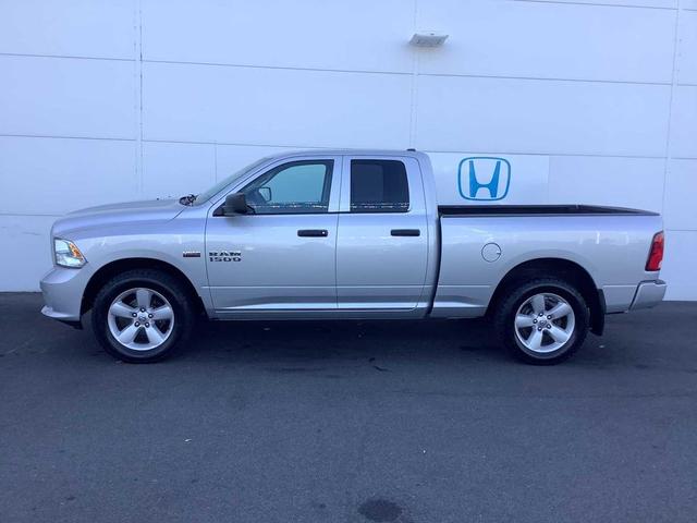 Photo of 2015 Bright Silver Clearcoat Metallic RAM 1500