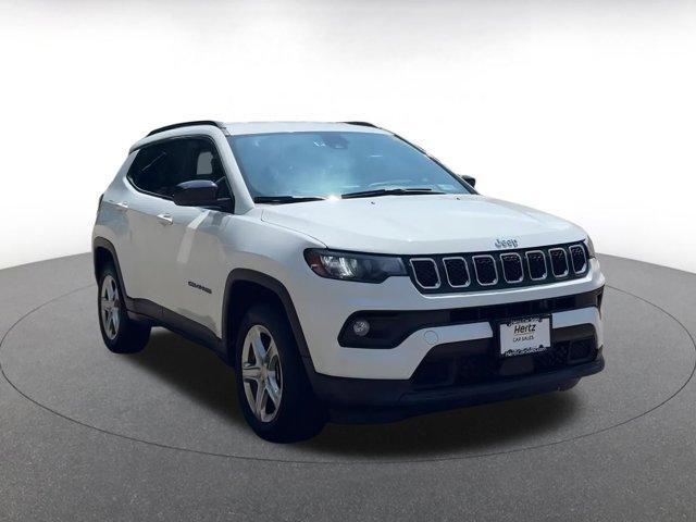 Photo of 2023 Bright White Clearcoat Jeep Compass
