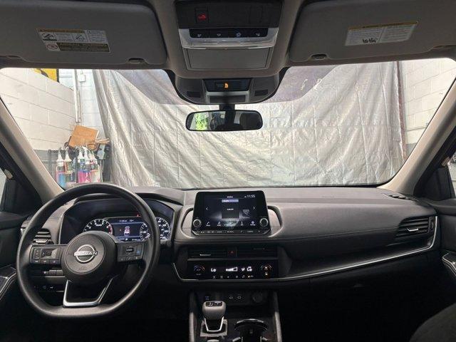 Photo of 2024 Deep Ocean Blue Nissan Rogue