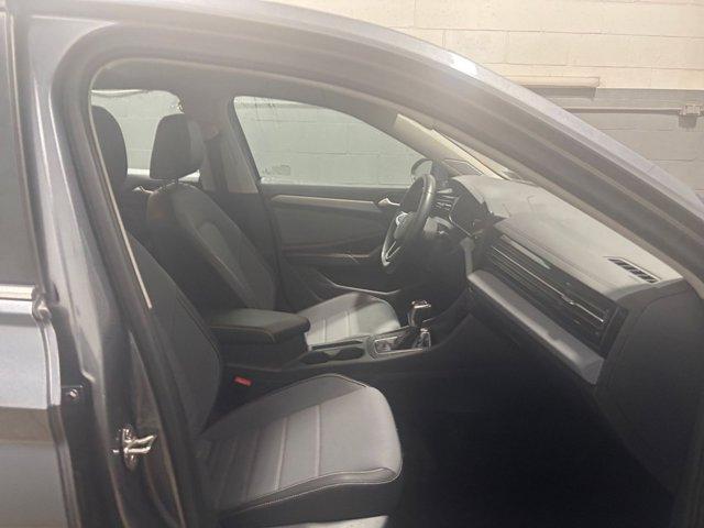Photo of 2025 Platinum Gray Metallic Volkswagen Jetta