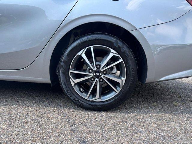 Photo of 2024 Steel Gray Kia Forte