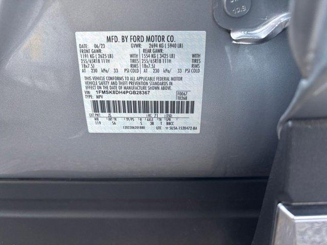 Photo of 2023 Iconic Silver Metallic Ford Explorer