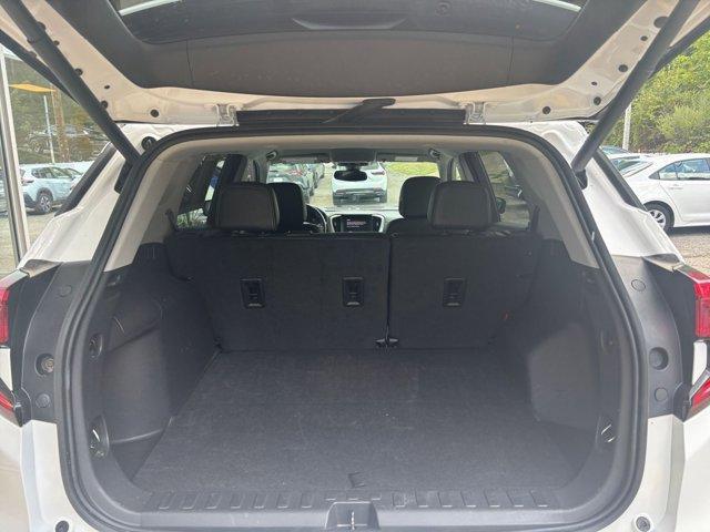 Photo of 2024 Summit White GMC Terrain