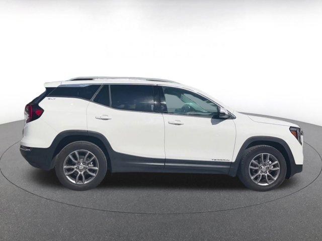 Photo of 2024 Summit White GMC Terrain