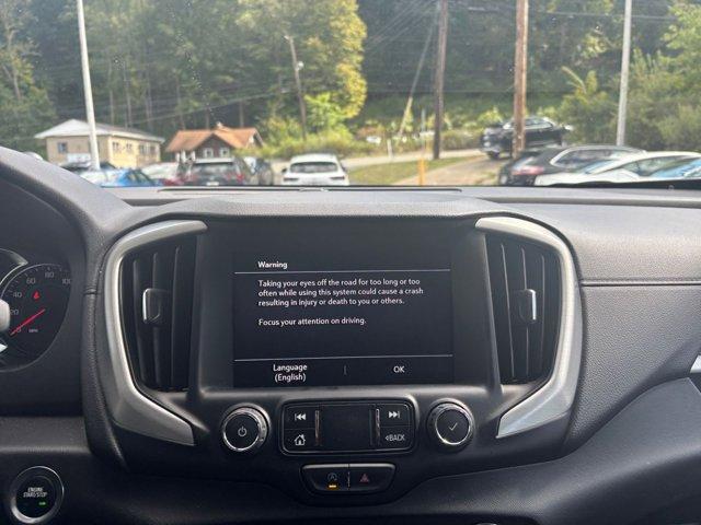 Photo of 2024 Summit White GMC Terrain
