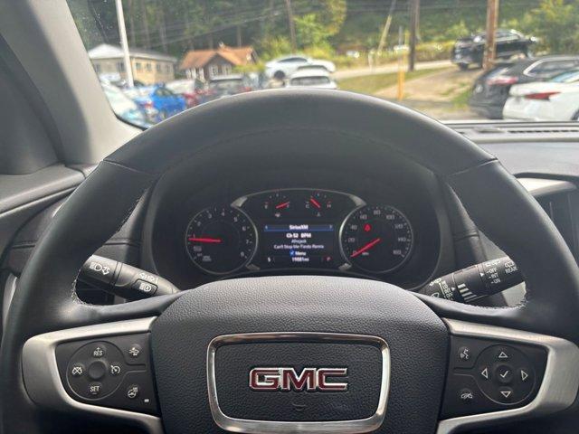 Photo of 2024 Summit White GMC Terrain