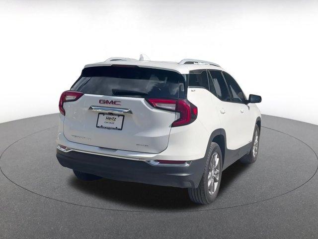 Photo of 2024 Summit White GMC Terrain