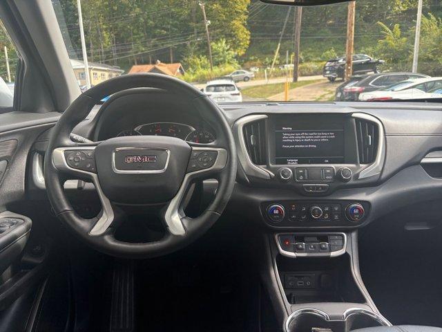 Photo of 2024 Summit White GMC Terrain