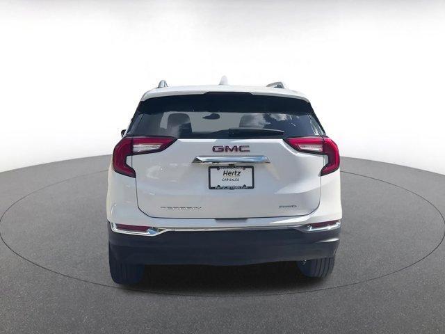 Photo of 2024 Summit White GMC Terrain