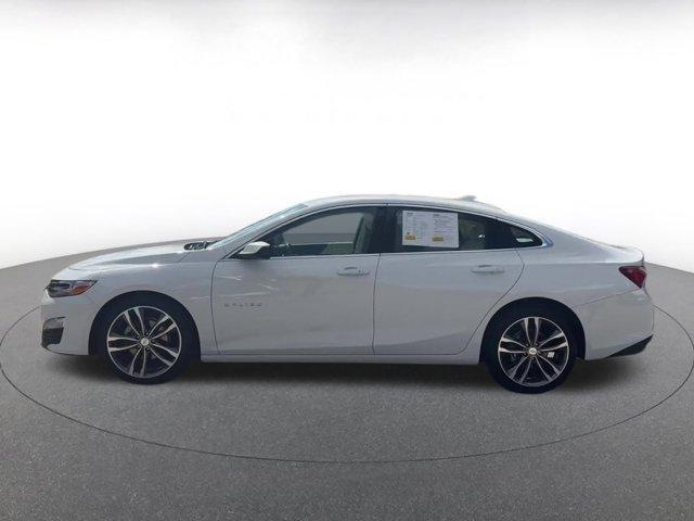 Photo of 2024 Summit White Chevrolet Malibu