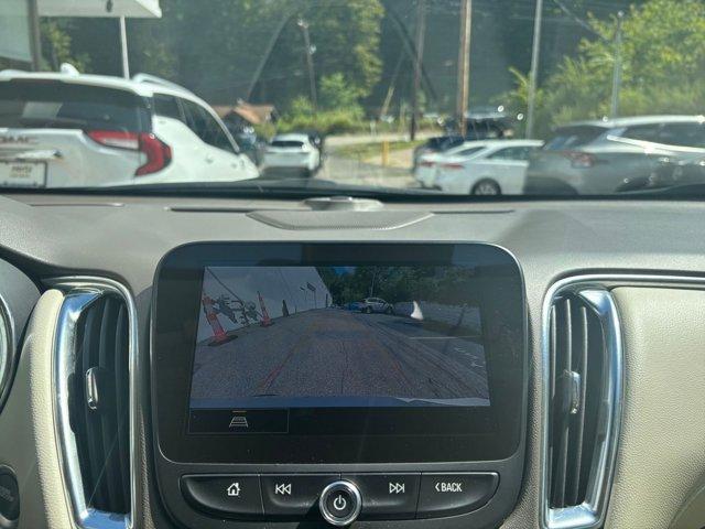 Photo of 2024 Summit White Chevrolet Malibu
