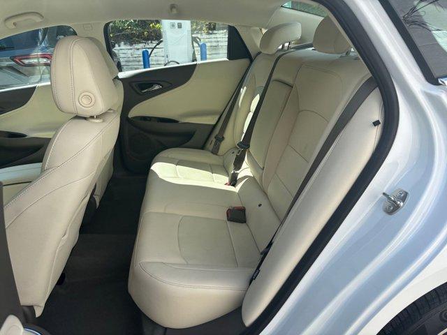 Photo of 2024 Summit White Chevrolet Malibu