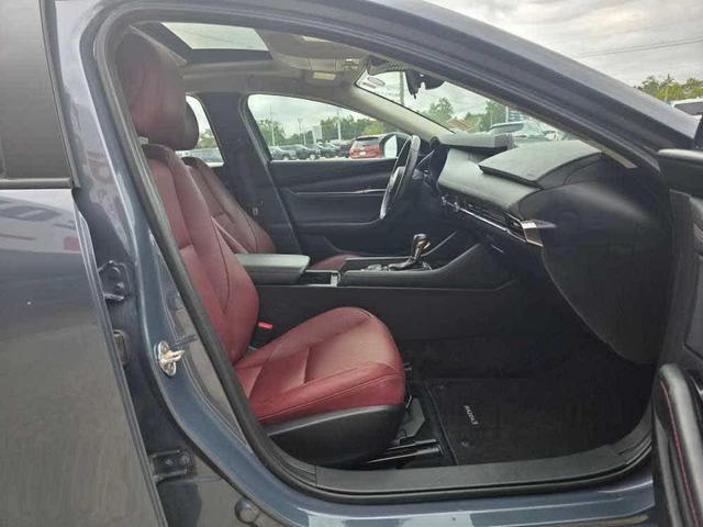 Photo of 2024 Polymetal Gray Metallic Mazda Mazda3