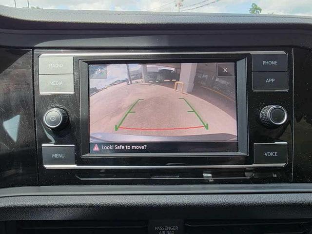 Photo of 2024 Platinum Gray Metallic Volkswagen Jetta