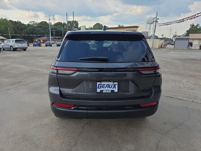 Photo of 2023 Baltic Gray Metallic Clearcoat Jeep Grand Cherokee