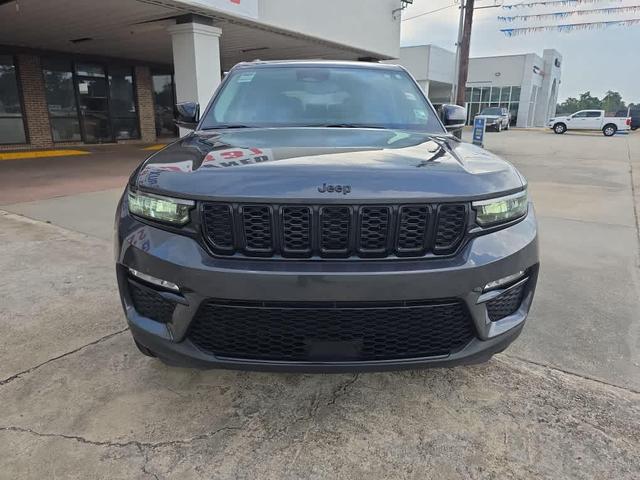 Photo of 2023 Baltic Gray Metallic Clearcoat Jeep Grand Cherokee