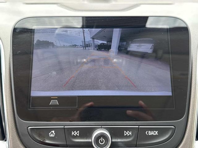 Photo of 2024 Summit White Chevrolet Malibu