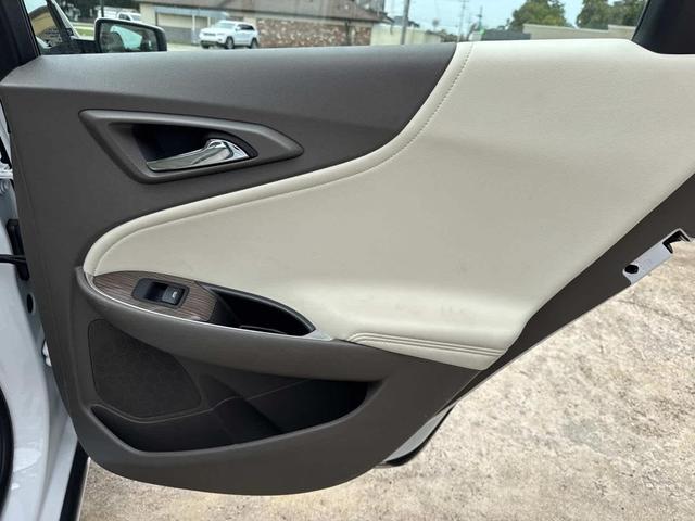 Photo of 2024 Summit White Chevrolet Malibu