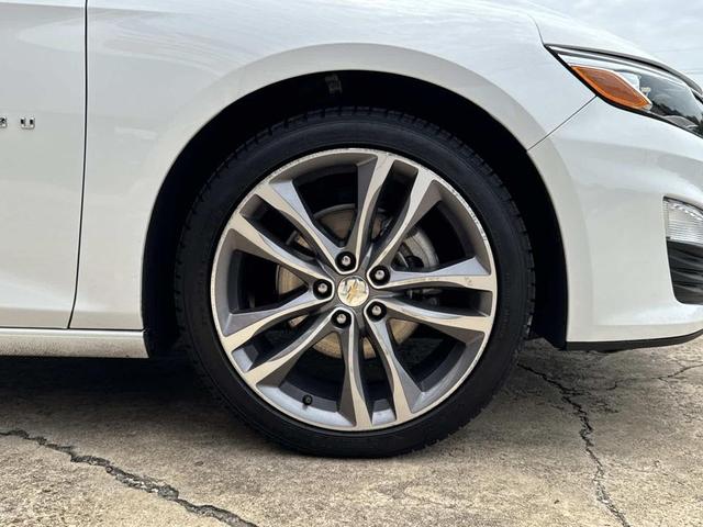 Photo of 2024 Summit White Chevrolet Malibu