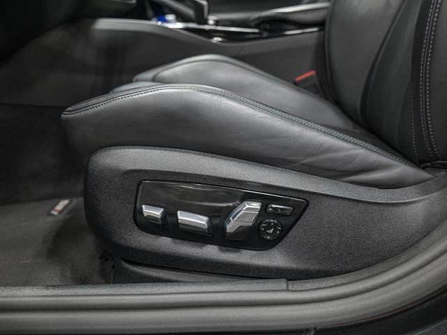 Photo of 2022 Black Sapphire Metallic BMW M5