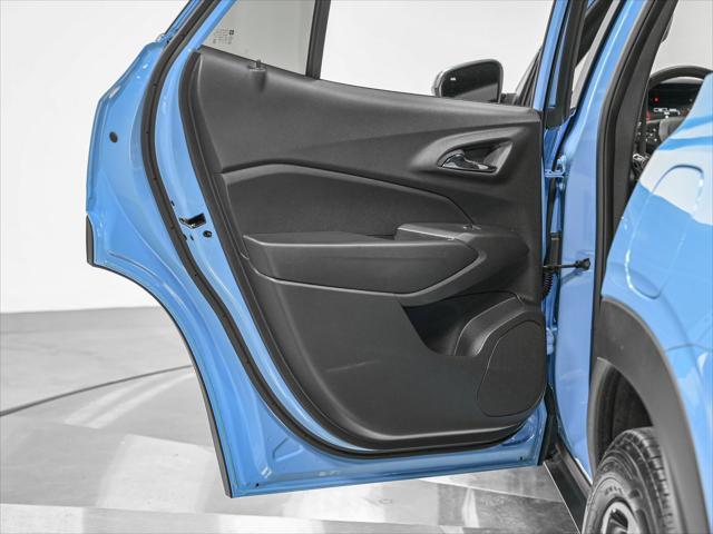 Photo of 2024 Fountain Blue Chevrolet Trax
