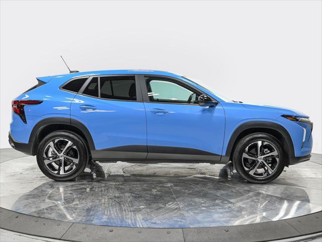 Photo of 2024 Fountain Blue Chevrolet Trax