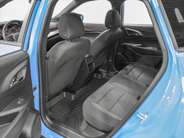 Photo of 2024 Fountain Blue Chevrolet Trax
