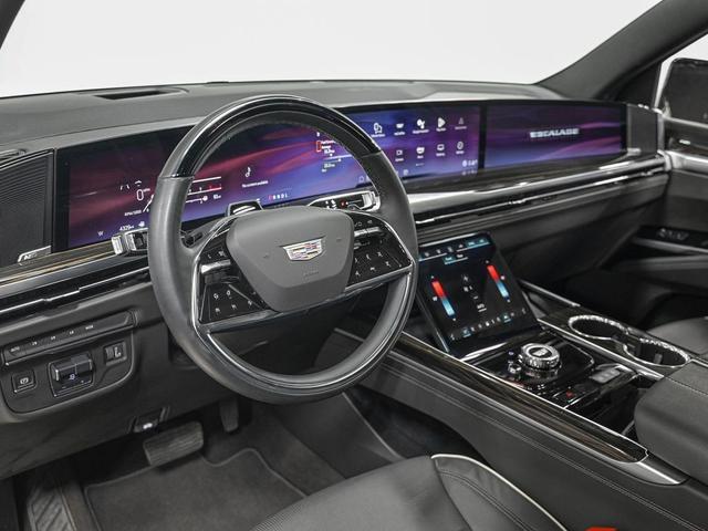 Photo of 2025 Crystal White Tricoat Cadillac Escalade