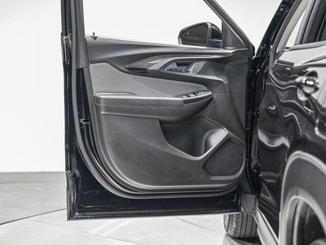 Photo of 2022 Mosaic Black Metallic Chevrolet Trailblazer