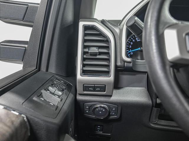 Photo of 2019 Agate Black Metallic Ford F-250