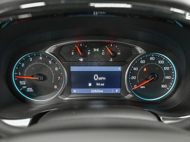 Photo of 2022 Summit White Chevrolet Traverse