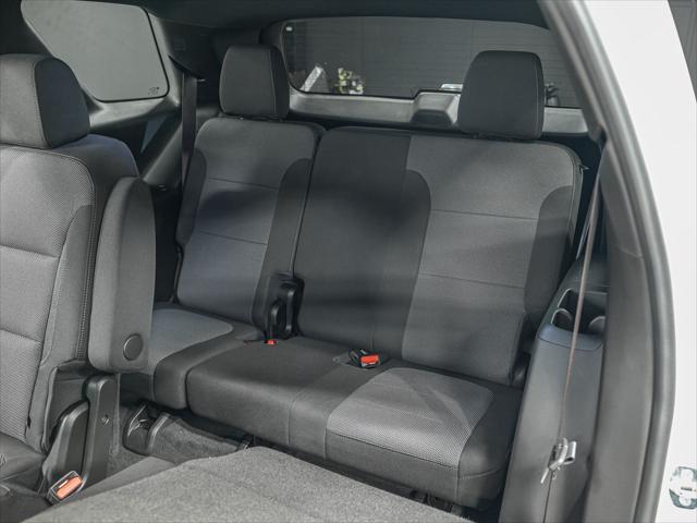Photo of 2022 Summit White Chevrolet Traverse