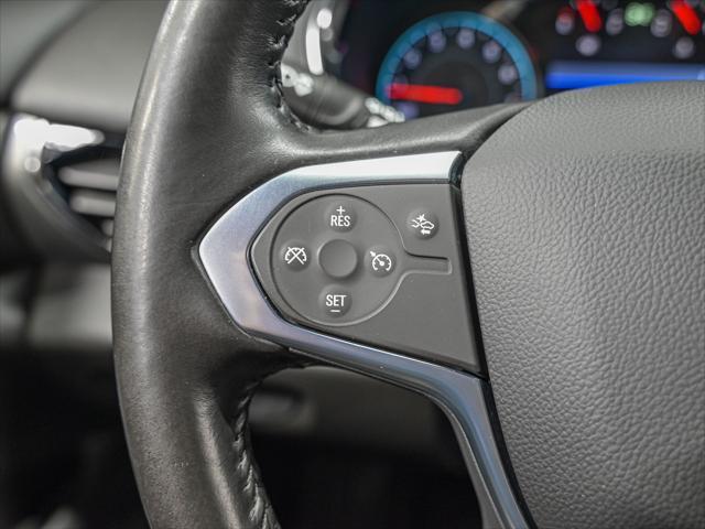 Photo of 2022 Summit White Chevrolet Traverse