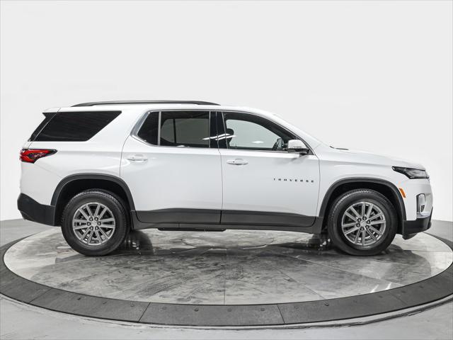 Photo of 2022 Summit White Chevrolet Traverse