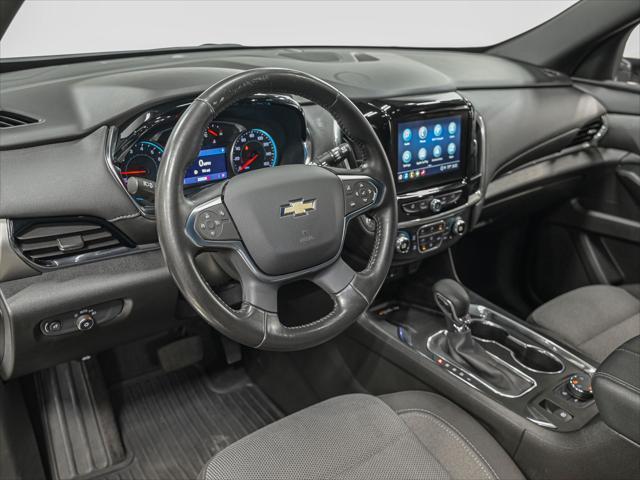 Photo of 2022 Summit White Chevrolet Traverse