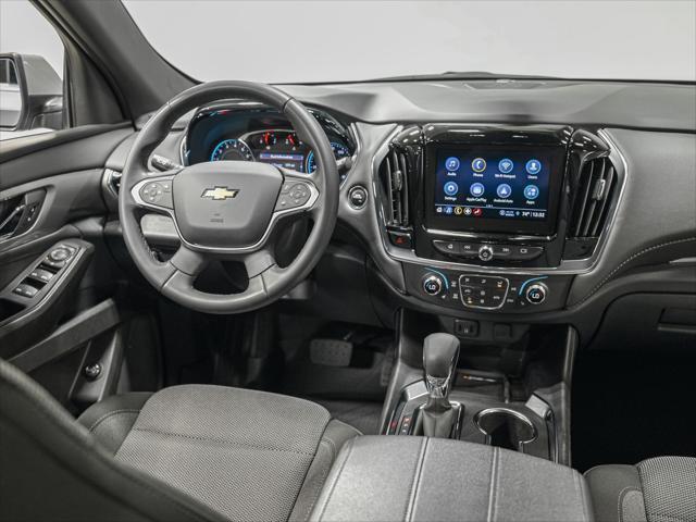 Photo of 2023 Sterling Gray Metallic Chevrolet Traverse