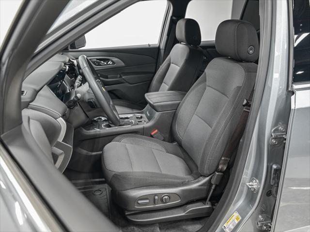 Photo of 2023 Sterling Gray Metallic Chevrolet Traverse