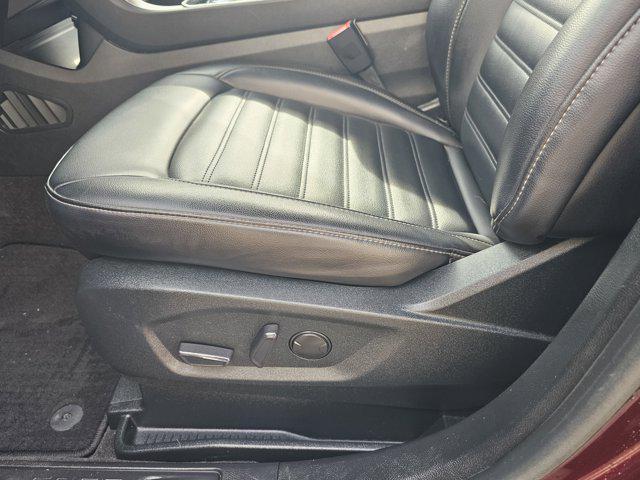 Photo of 2020 Red Ford Edge