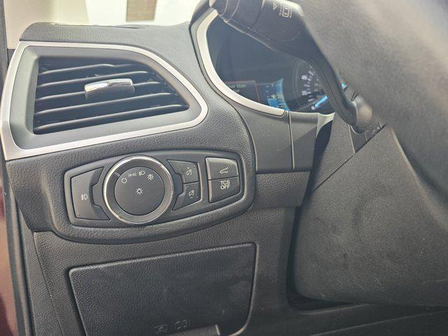 Photo of 2020 Red Ford Edge
