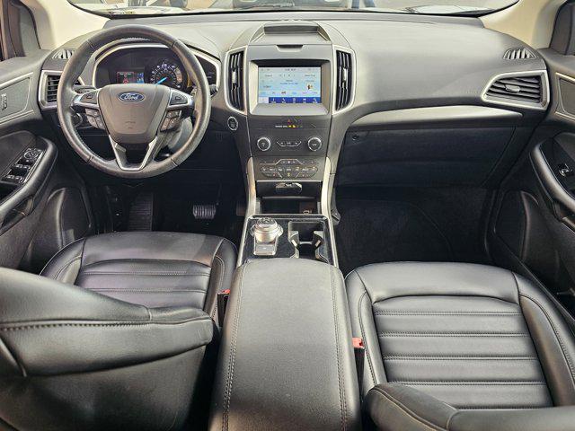Photo of 2020 Red Ford Edge